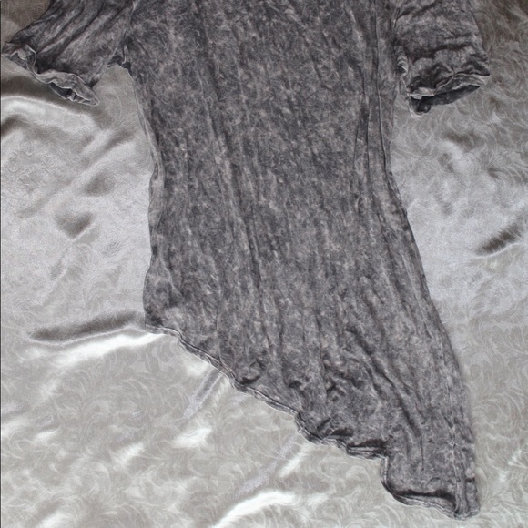 Asymmetrical top - Picture 3 of 3